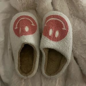 Drew slippers brand new never used or worn